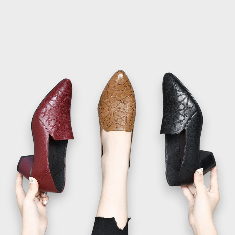 Nala | Soft Pumps made from Vegan Leather with Embroidery